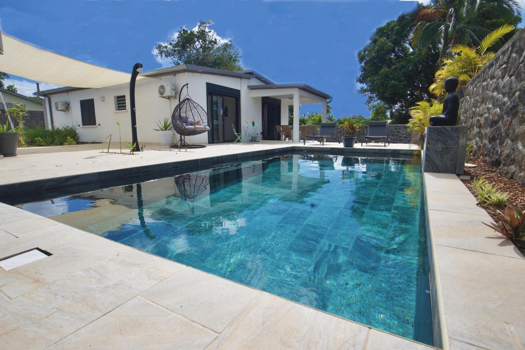 Le Beau Vallon 1- Jacuzzi Privatif Et Piscine Chauffee Partagee แซ็ง-บินัวต์ ภายนอก รูปภาพ